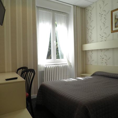 Hotel Saint Jean วาล-เลส์-แบ็งส์ ห้อง รูปภาพ
