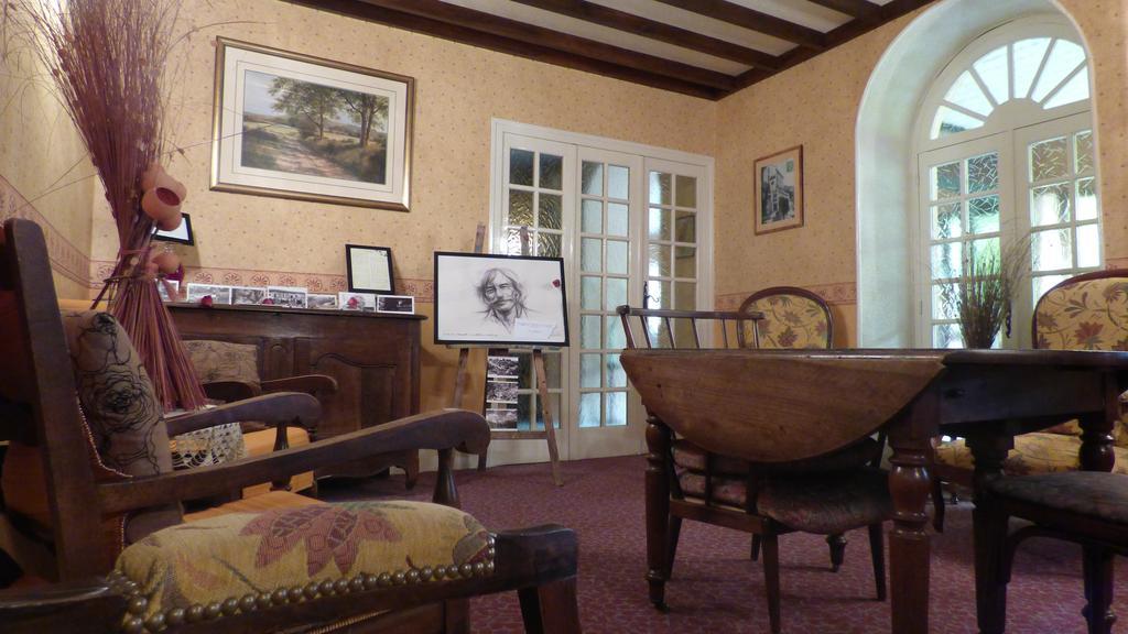 Hotel Saint Jean วาล-เลส์-แบ็งส์ ภายนอก รูปภาพ